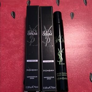 Yves Saint Laurent Black Volumizing Mascara